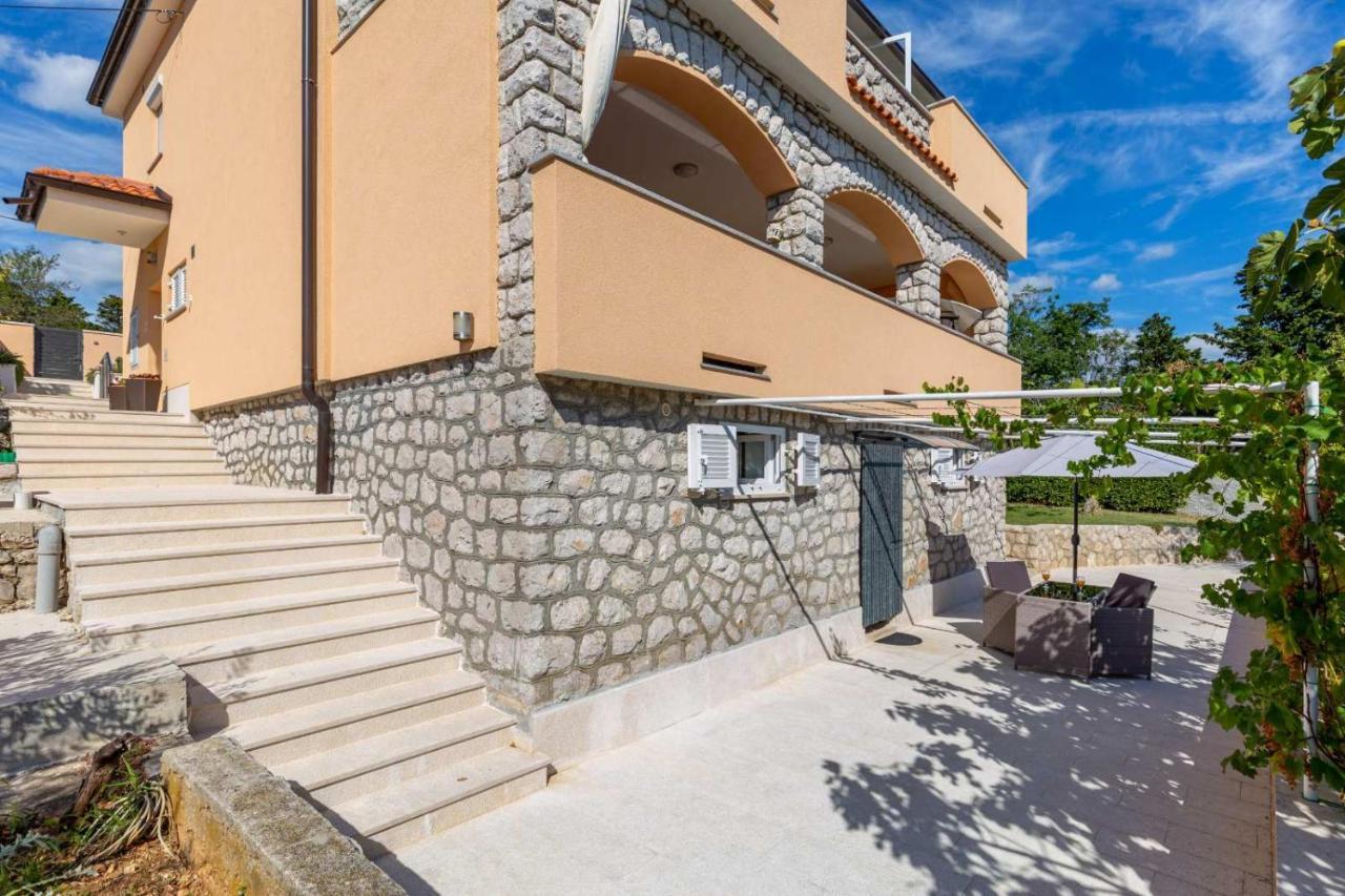 Ferienwohnung Apartman Marija Novi Vinodolski Exterior foto